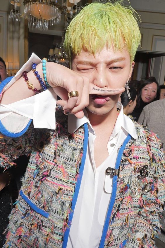 香奈儿8万块钱的外套,香奈儿8万元小香风外套