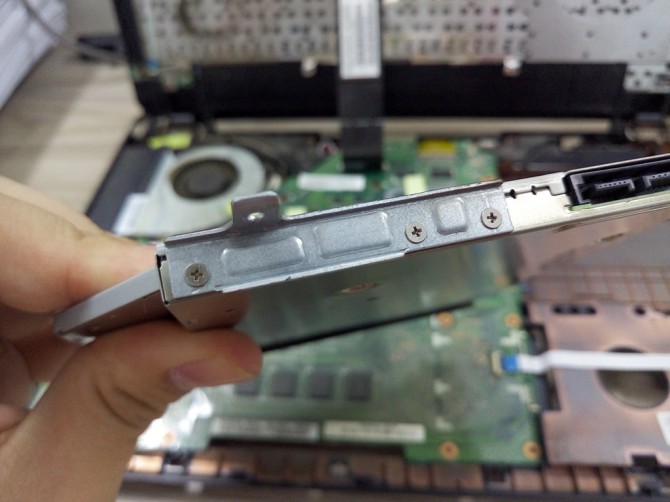 华硕笔记本k450拆机清灰教程,华硕笔记本k550j怎么换硬盘