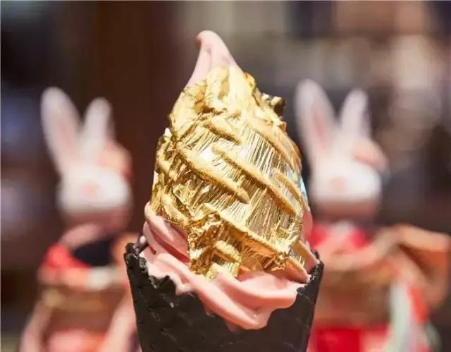 夏日冰爽甜品推荐哪款好吃点的,最简单的夏日甜品冰淇淋