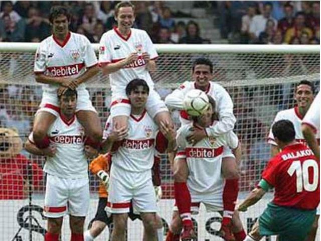 里皮中国男足技战术打法,国足人墙