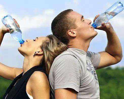 运动挥洒汗水,运动挥洒汗水文案