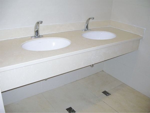 怎么才能让感应式水龙头一直出水,如何提示此水龙头为脚踏式水龙头