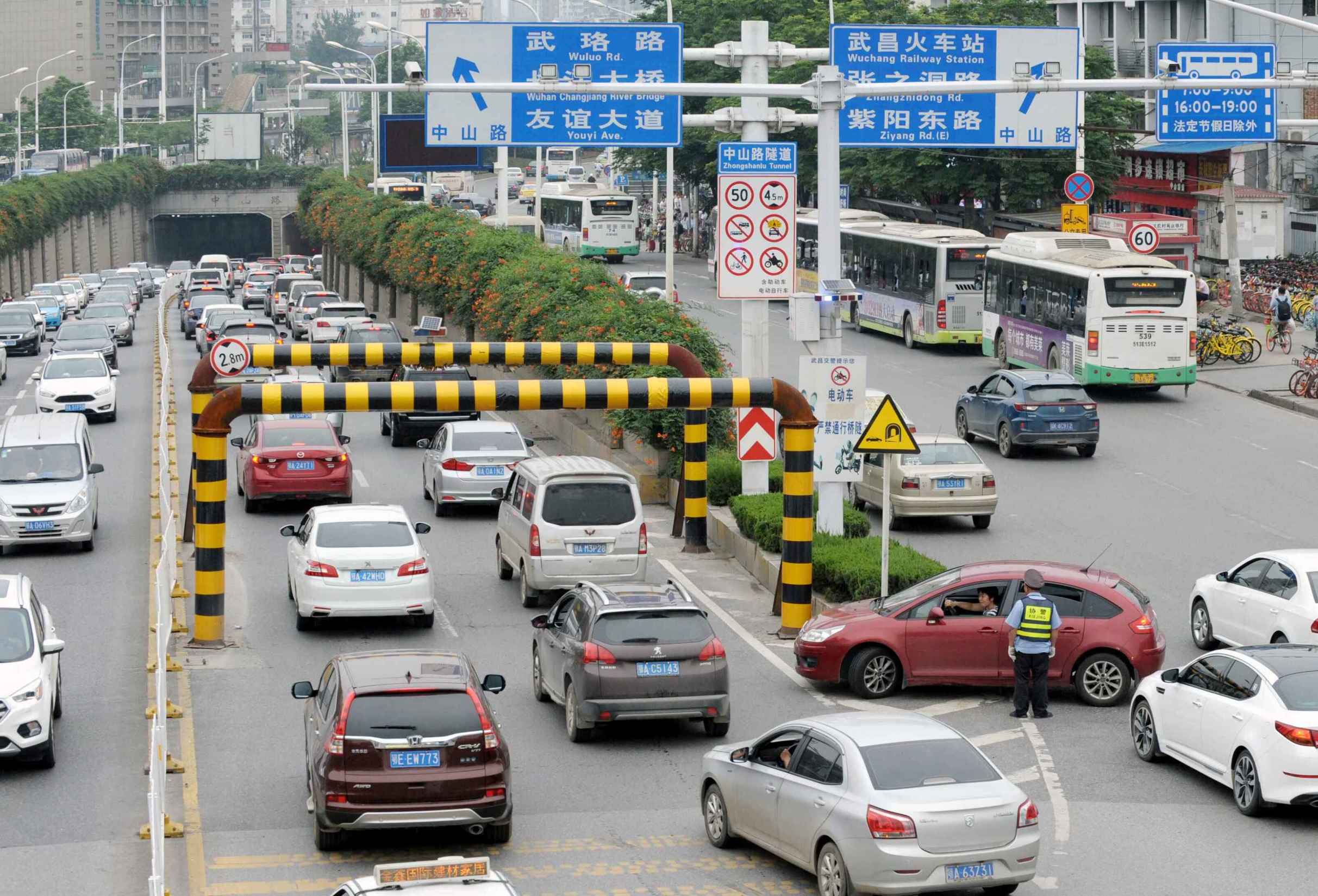 隧道里没有信号,隧道里面没信号怎么办