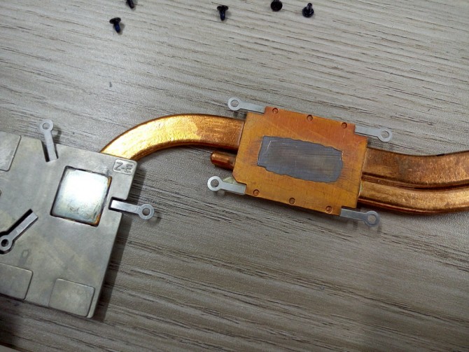 华硕笔记本k450拆机清灰教程,华硕笔记本k550j怎么换硬盘