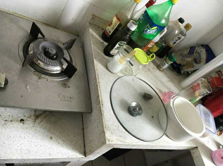 千万不要和女生合租太邋遢了,跟别人合租一间房子坏处