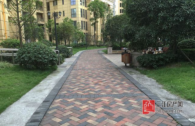 拿地很久的楼盘能买吗,拿地后一直不动工