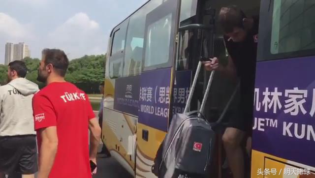 世界排球联赛男排现场直播,世界男排联赛昆山站