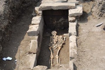 老梁盗墓笔记深度解析,老梁观世界盗墓笔记解密视频