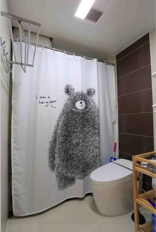 苏州景山*瑰园玫**80平米现代北欧风格两居室设计案例，大面积选用了烤漆门板与橡木纹理