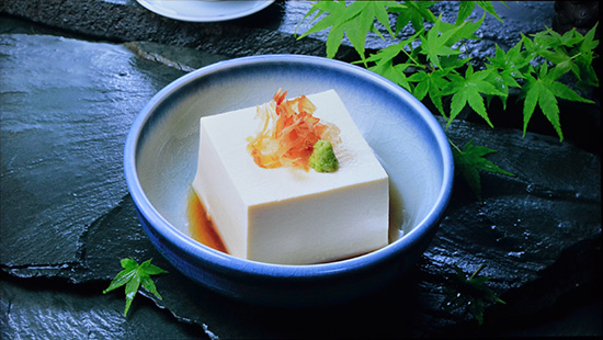 富士康夏普60寸哪款好,富士康axi设备