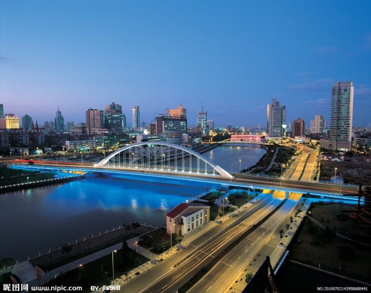 宁波是我国东南沿海城市,宁波属于东南西北