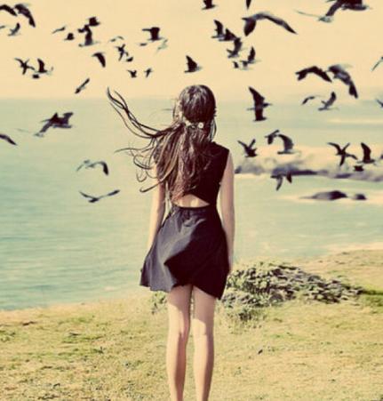 你是女孩子赚钱才是你的出路,你是女生为什么要那么拼