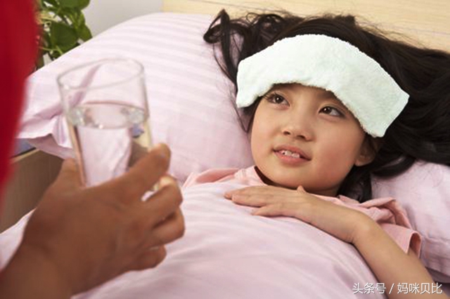 宝宝高烧39.5度一招降温,宝宝高烧39度怎么物理退烧