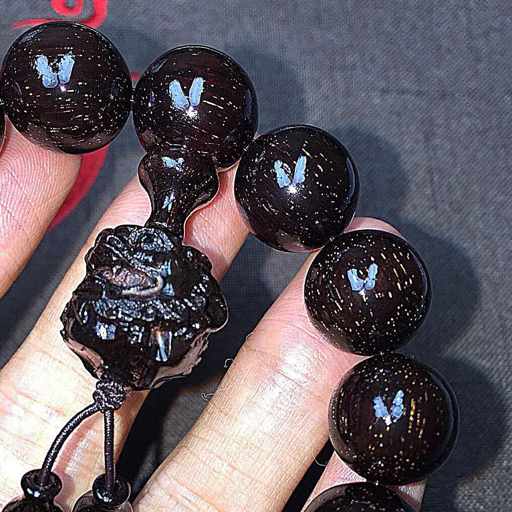 小叶紫檀叶尖发黑怎么回事,小叶紫檀叶子发黑变黄怎么办