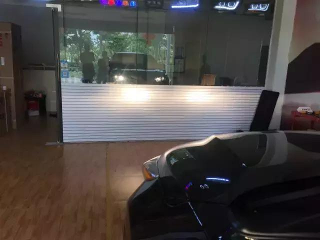 惠州新光源灯光升级,汉兰达原车灯发黄昏暗升级NHK德国版海五双光透镜!