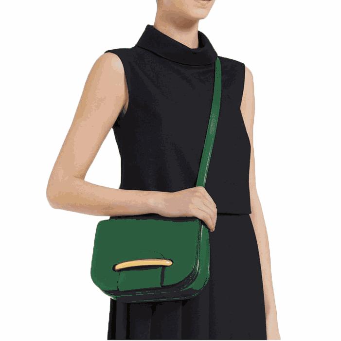 burberry经久不衰的单品,只有burberry才有英伦范