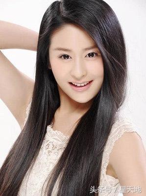 从最丑的“*妇情**”，脱变成为天才设计师，颖儿的星路并不是很顺利