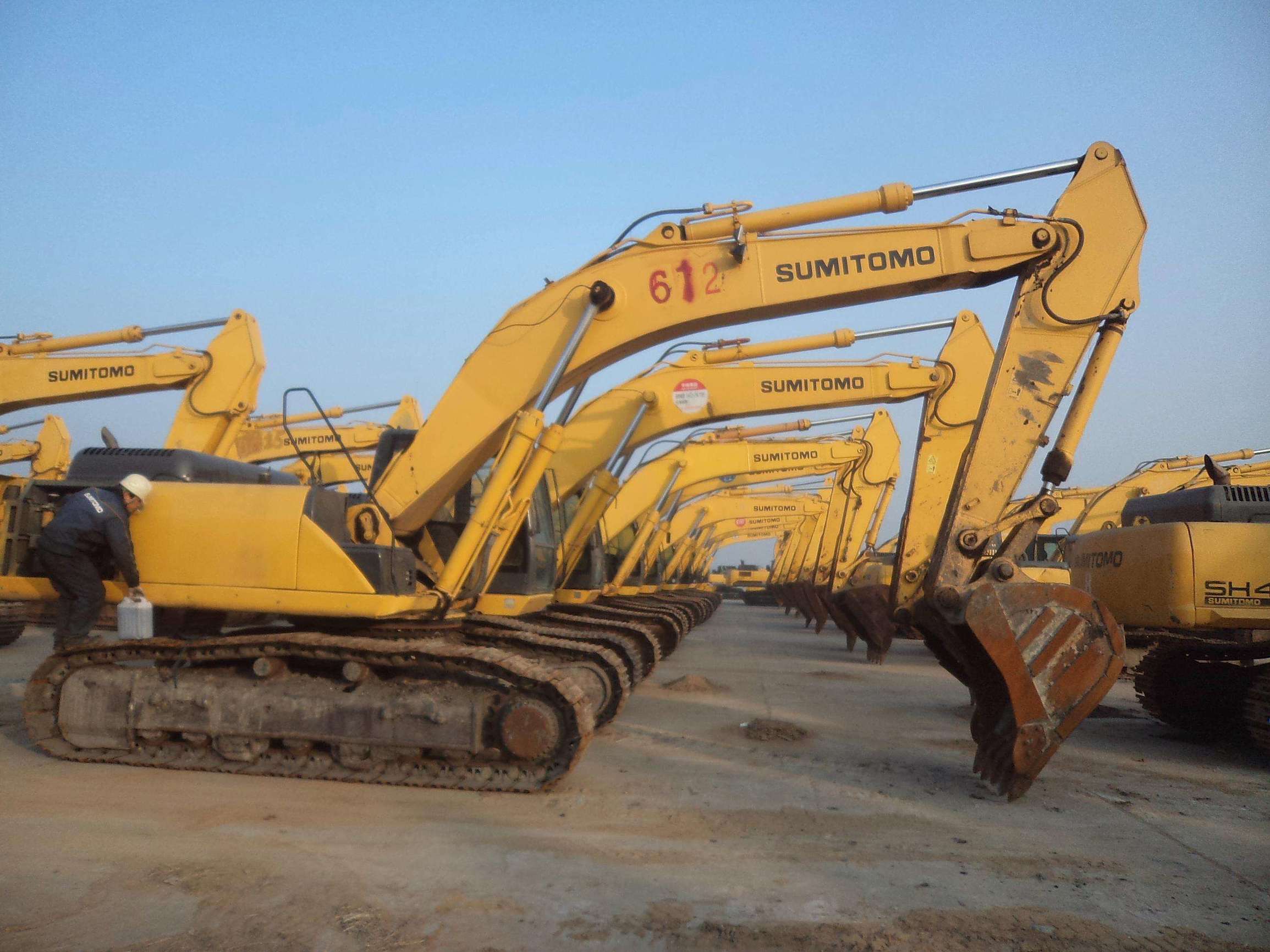 5万到7万元左右二手挖机,看二手挖机好坏