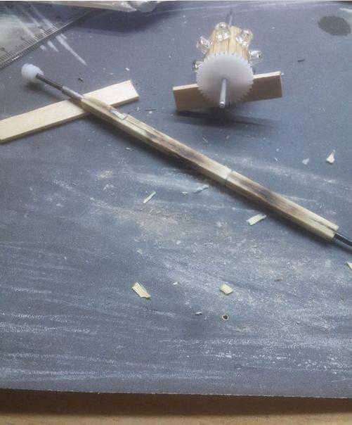 竹签摩天轮手工制作大全图解教程,怎么用竹签和纸做一个摩天轮