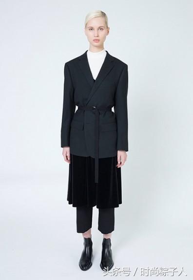 粽子快报｜Gucci出了巧克力，金小妹被骂抄袭狗，以及这个泳装品牌有点污