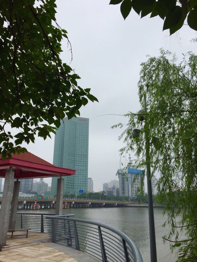 宁波是我国东南沿海城市,宁波属于东南西北