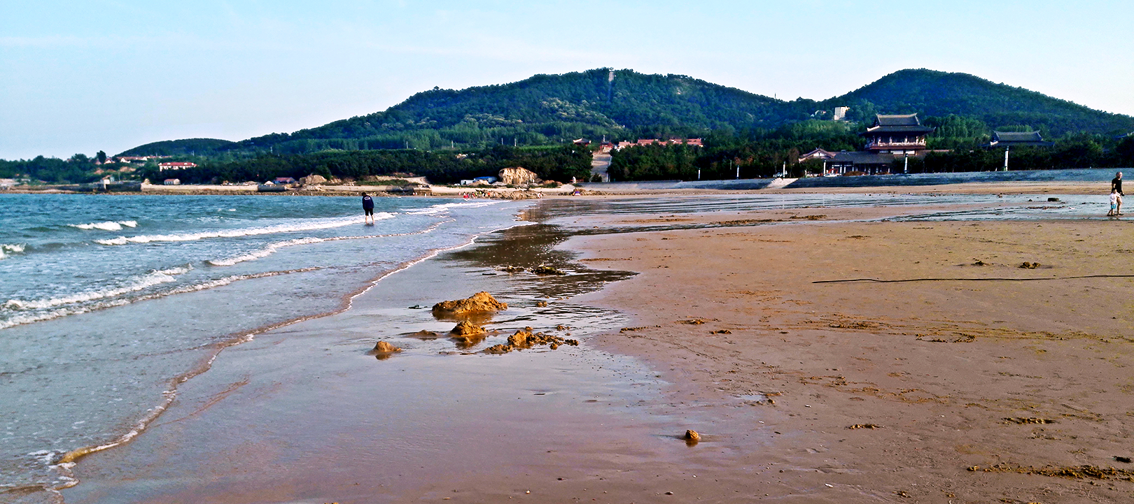青岛西海岸鱼鸣嘴海滩,青岛黄金海岸海滩