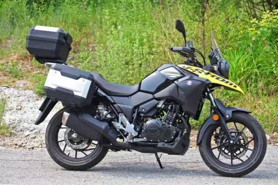 最新豪爵铃木dl250评测视频,18年的豪爵铃木dl250值得买吗