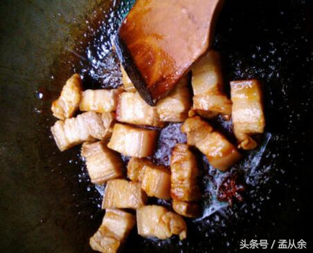 不加一滴水的红烧肉怎么做,不加糖色红烧肉的家常做法