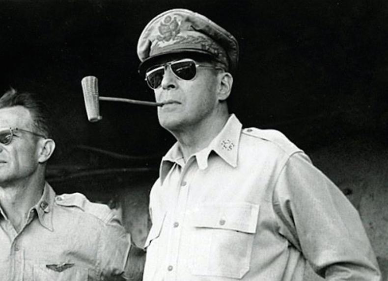 强烈推荐的墨镜 (最经典的几款墨镜)