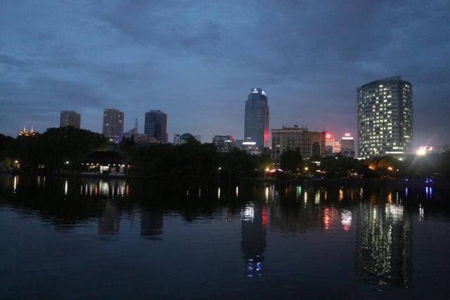 宁波是我国东南沿海城市,宁波属于东南西北