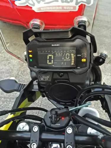 最新豪爵铃木dl250评测视频,18年的豪爵铃木dl250值得买吗