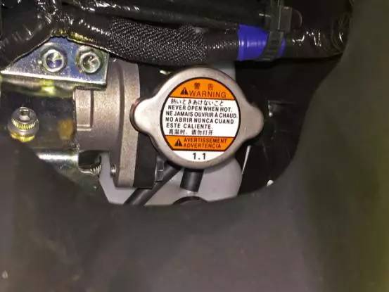 最新豪爵铃木dl250评测视频,18年的豪爵铃木dl250值得买吗