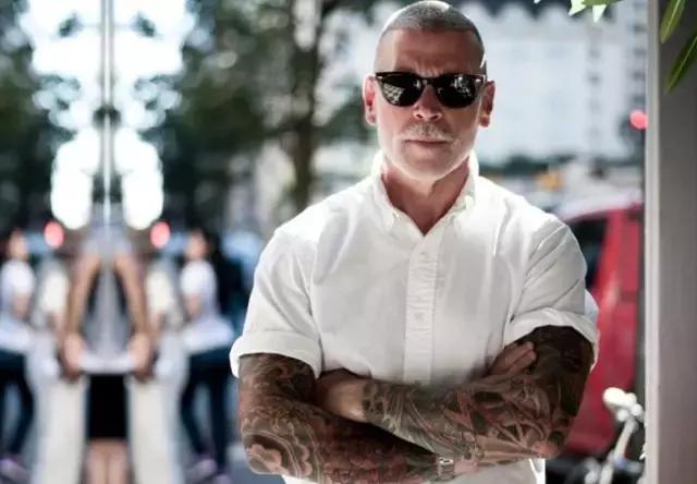 父亲节送这几件「火热单品」给爸爸,让他和你一样潮!