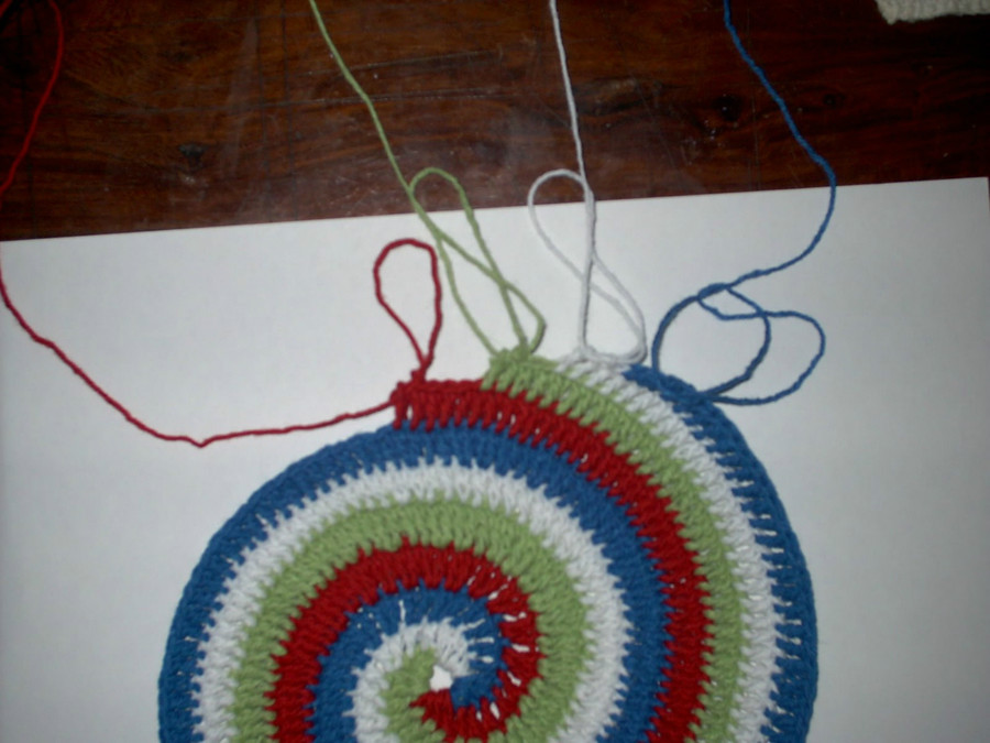 钩小鱼圆坐垫教程,钩小熊坐垫教程