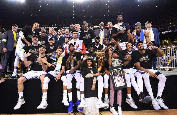 给自己说一声父亲节快乐,父亲节一个人撑起一个家