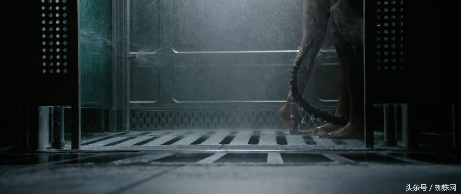 异形契约155分钟版多了些什么,异形契约删减部分解析