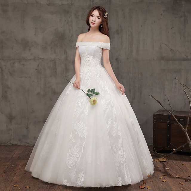 胸小的新娘怎么选婚纱,胸小的新娘穿什么婚纱