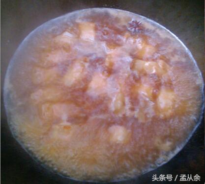 不加一滴水的红烧肉怎么做,不加糖色红烧肉的家常做法