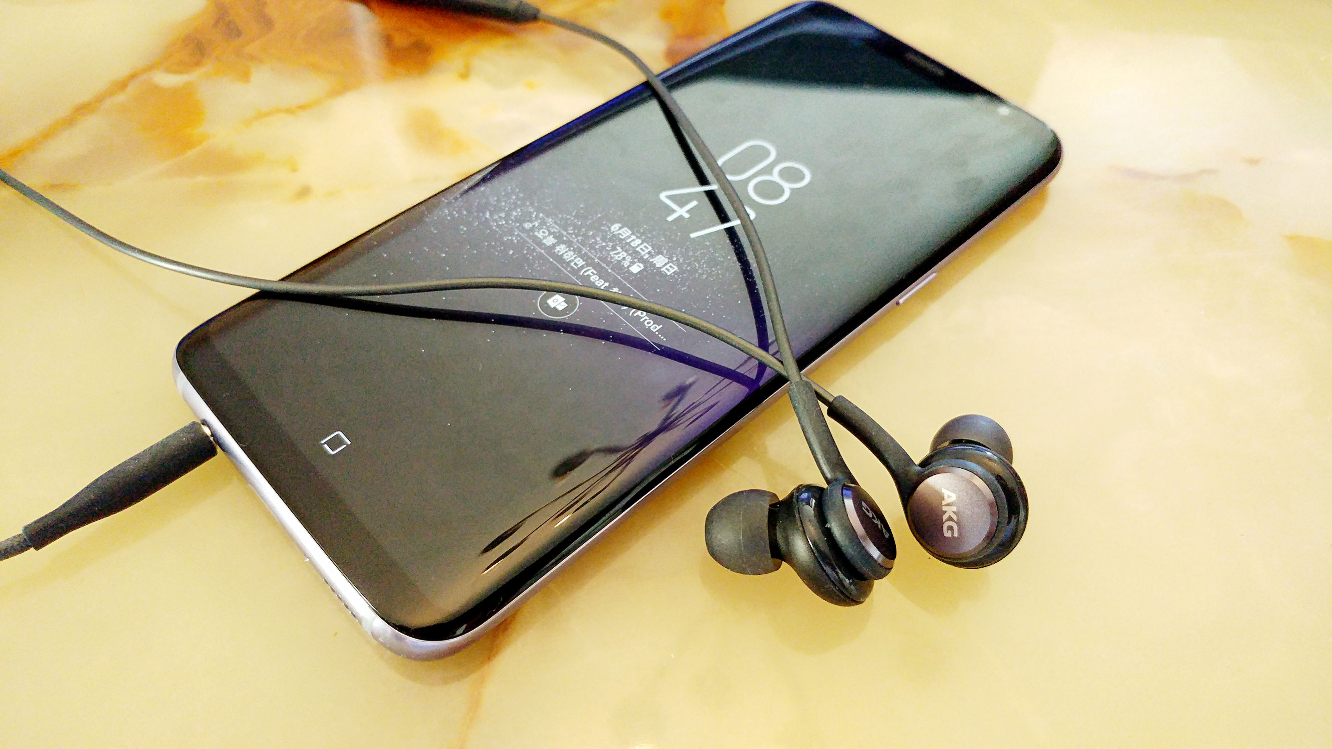 那记忆中如水晶般的清澈——三星S8原配AKG耳塞评测