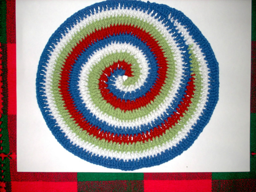 钩小鱼圆坐垫教程,钩小熊坐垫教程