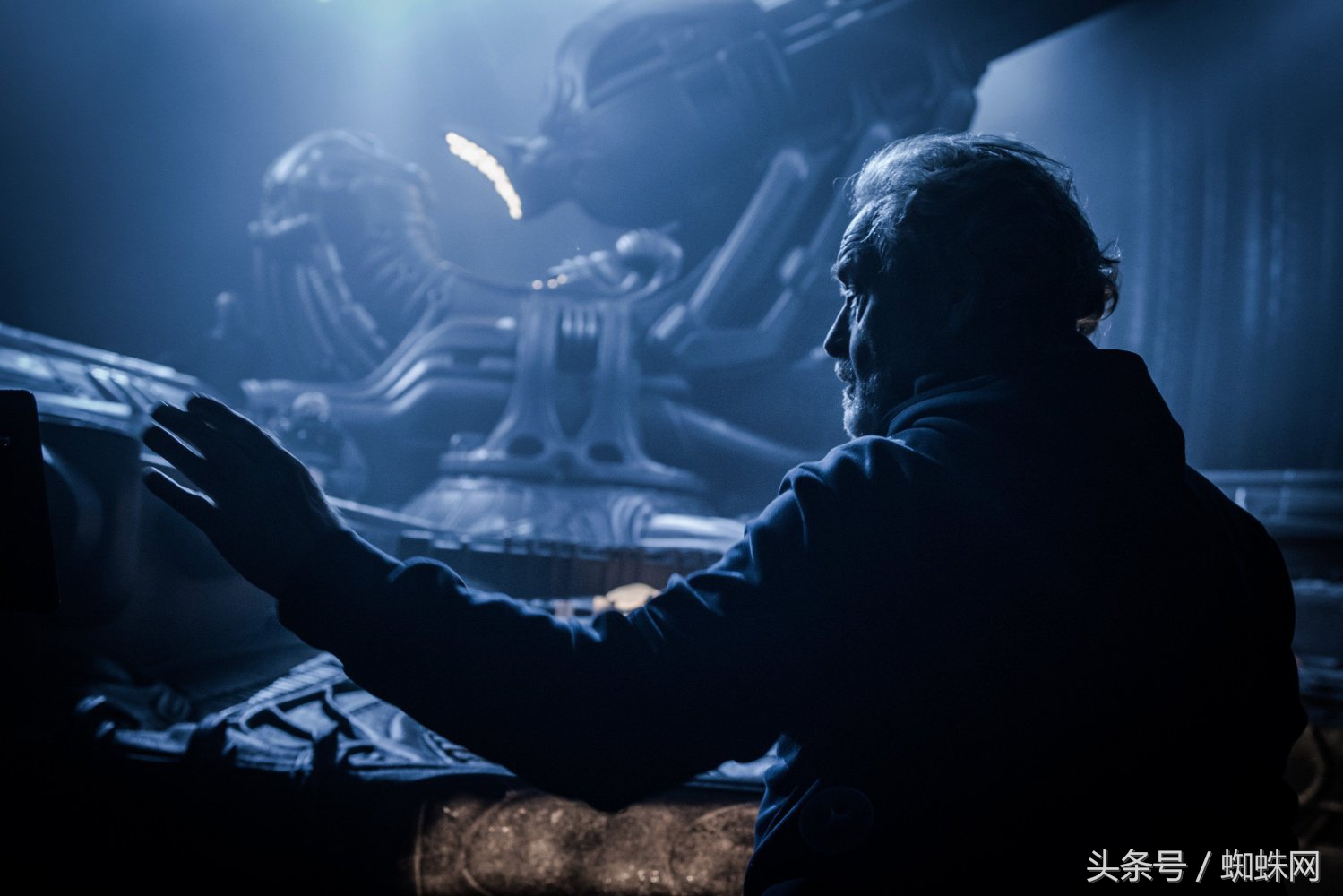 异形契约155分钟版多了些什么,异形契约删减部分解析