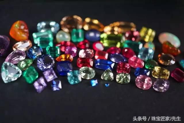 揭秘珠宝鉴定师的秘密,怎么判断珠宝鉴定证书是真的