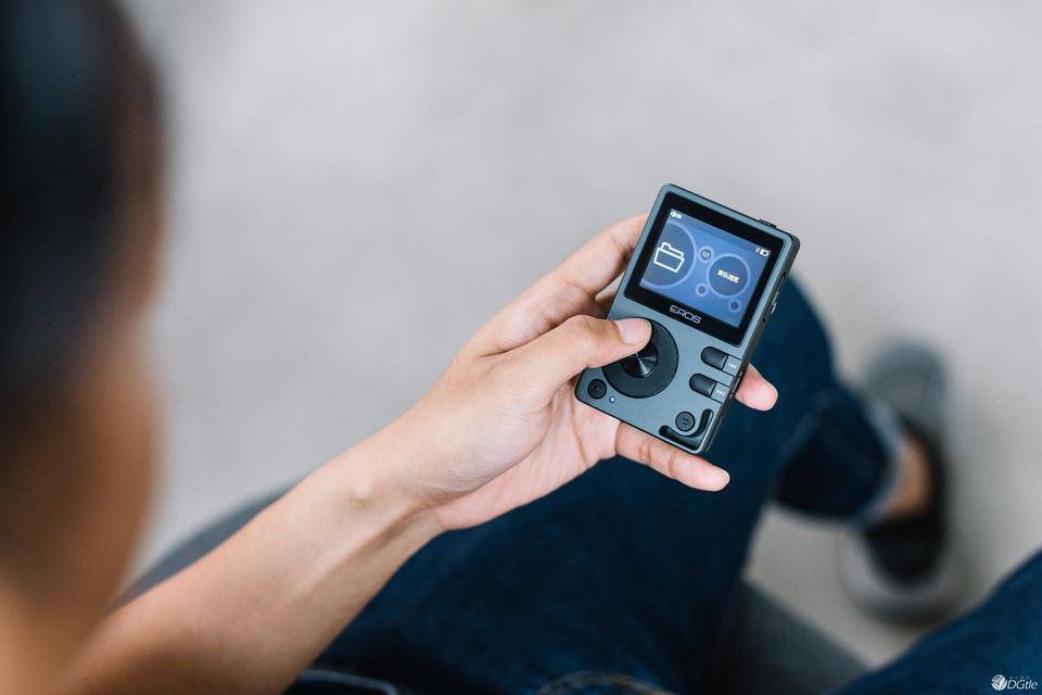 爱国者erosqhifi播放器如何下载音乐,爱国者aigoerosq蓝牙无损mp3评测