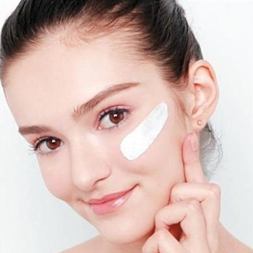 眼睛为啥总是特别痒,春季眼睛过敏发痒