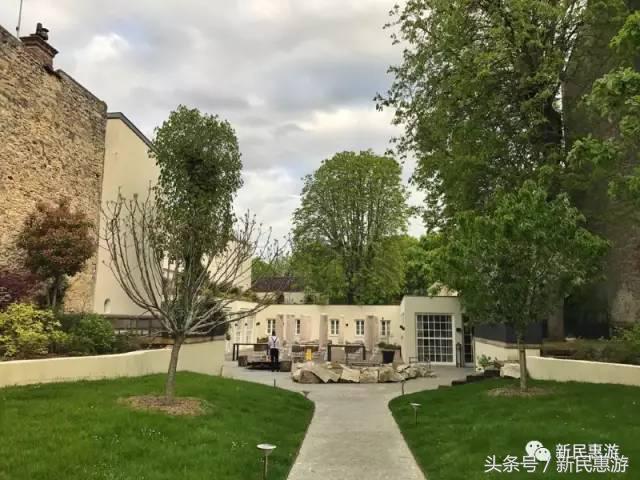 它是朱自清笔下的“枫丹白露”，它是徐志摩眼中的“芳丹薄罗”