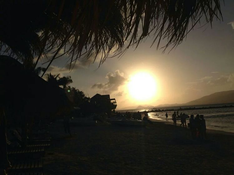 海南旅行三亚旅游攻略,海南三亚夫妻结伴旅行