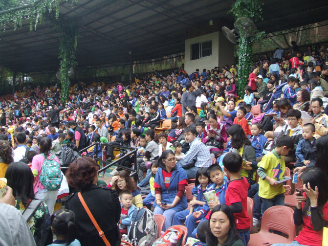 广州香港迪士尼一日游报团,长隆好玩还是迪士尼好玩