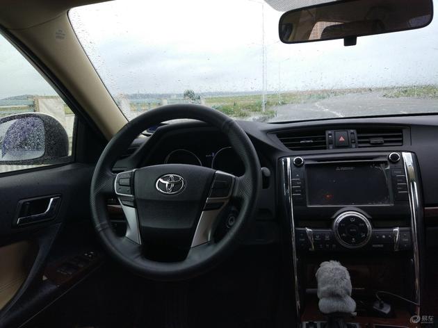 丰田锐志车主吐槽油耗太高,锐志车的评价