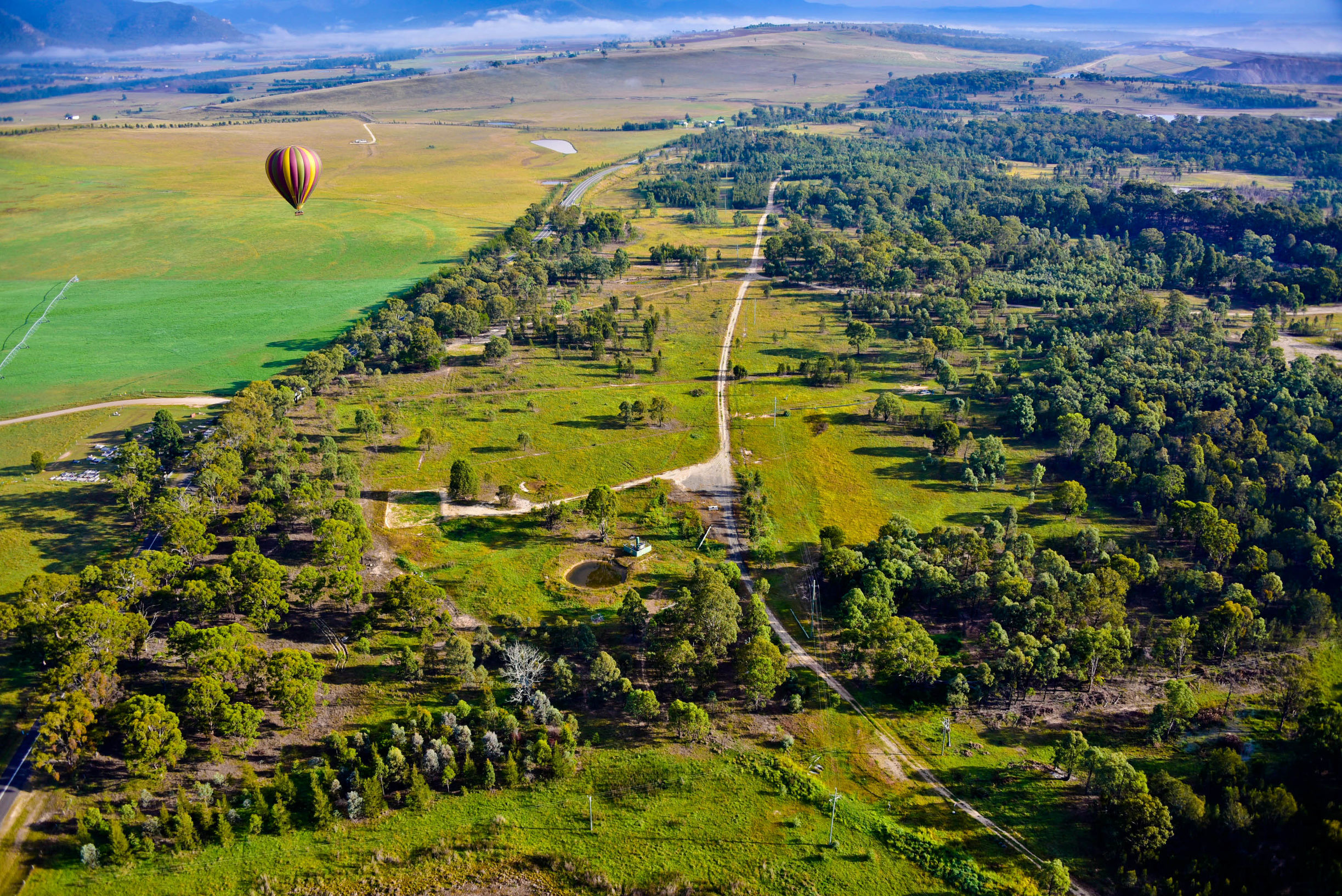 在猎人谷邂逅美酒和热气球
