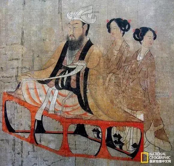 鍙や唬鍞愬畼鏈嶈,鍘嗘湞鍘嗕唬鐢峰瓙鏈嶉グ灞曠ず